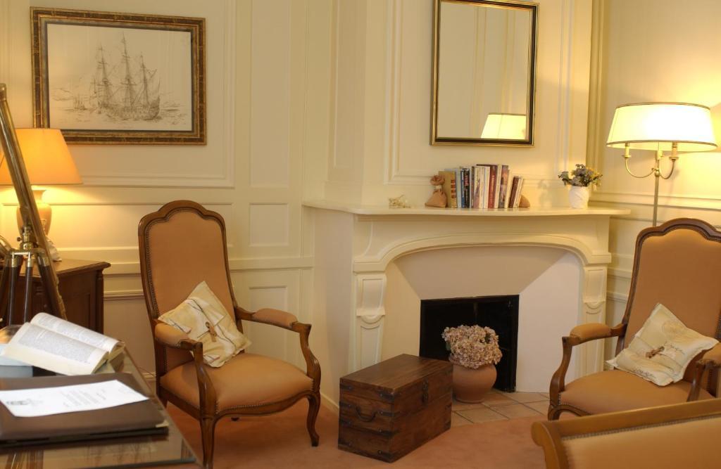 Malouiniere Le Valmarin Hotel Saint-Malo Ruang foto